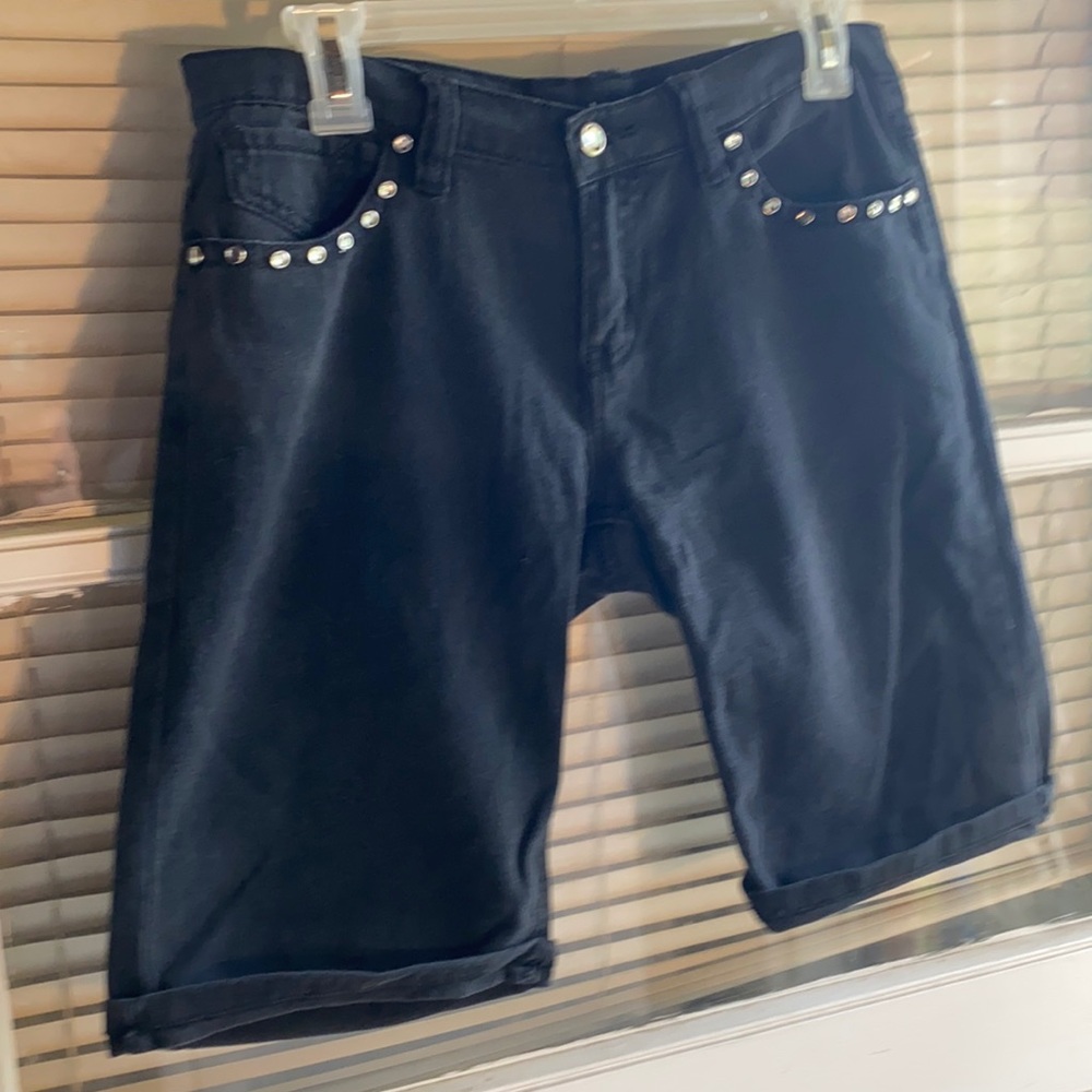 JEANIEST Black Cuff bottom Soft Sz 7 Jeans! NICE